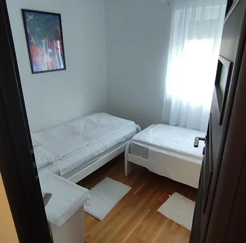 Gavran Apartman Pirovac
